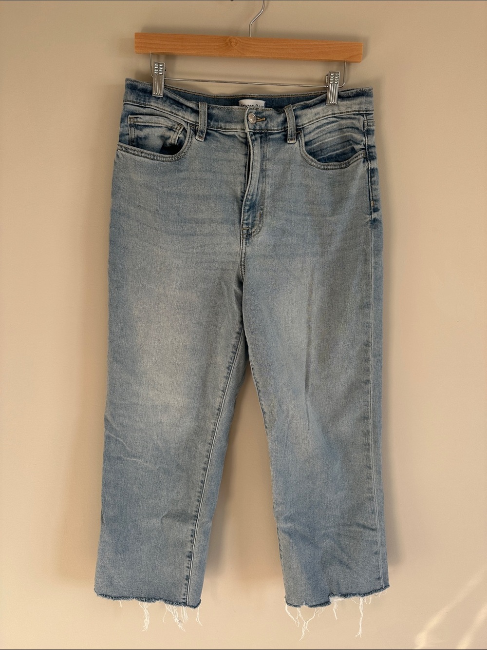 Studio Blue Light Wash Women's Cropped Straight Jeans with Raw Hem